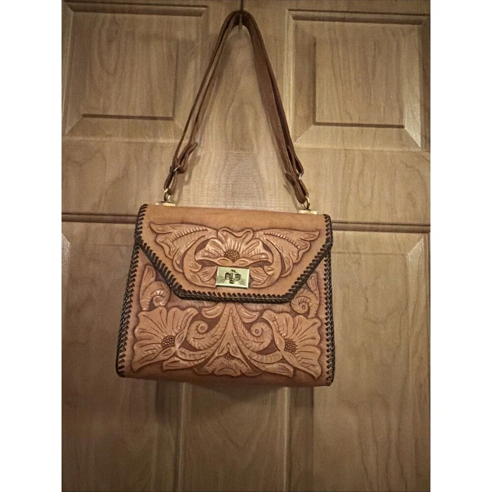Vintage Hand Tooled Leather Handbag Brown Floral 9x 7.5x 3.5 Beautiful Bag. GUC!